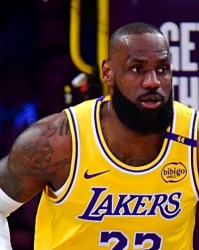 艾顿加盟湖人使得詹姆斯合作过的NBA状元秀数量达到9人，创造了NBA历史新纪录