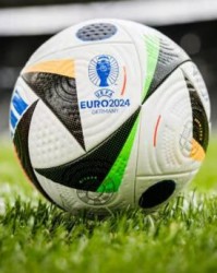 开云体育-欧足联官方：2024欧洲杯大名单上限增加至26人