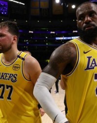 开云体育-詹姆斯的空位投篮命中率仅超50% 史上总得分第一也有瑕疵