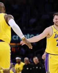 4换2！史诗级交易方案！詹姆斯约基奇联手冲冠，贾马尔穆雷去湖人